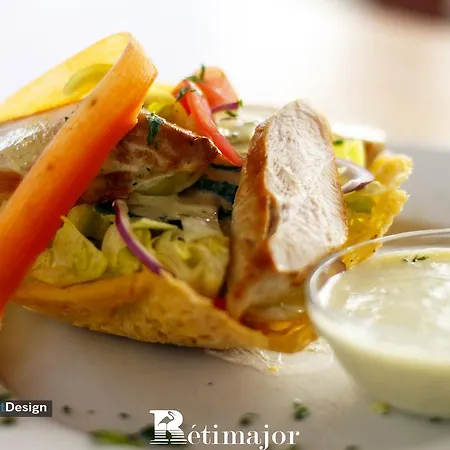 Retimajor Panzio Bed & Breakfast Sáregres